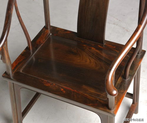 传统工艺与现代舒适的交融 老挝大红酸枝云纹圈椅与精品床垫的完美结合